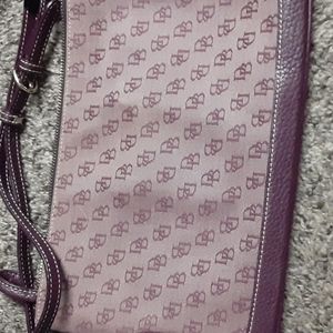 Over the shouldet purple bag